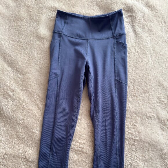 Victoria's Secret Pants - Victoria's Secret VSX Essential High-Rise Pocket Leggings 25" (XS/Short)
